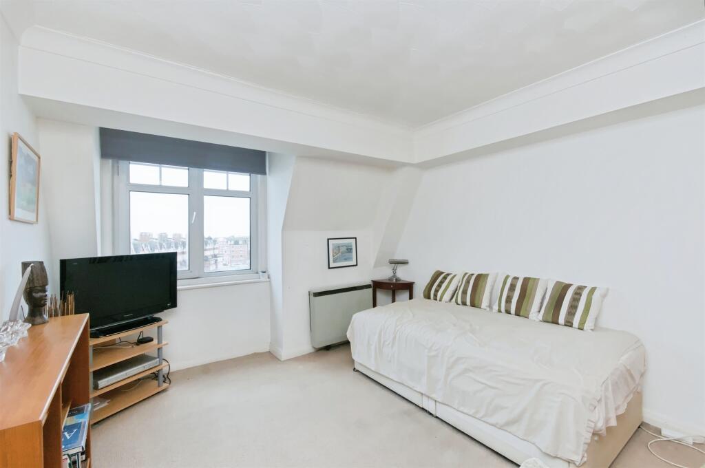 Apartment in Rother, Bexhill-on-Sea - View 5