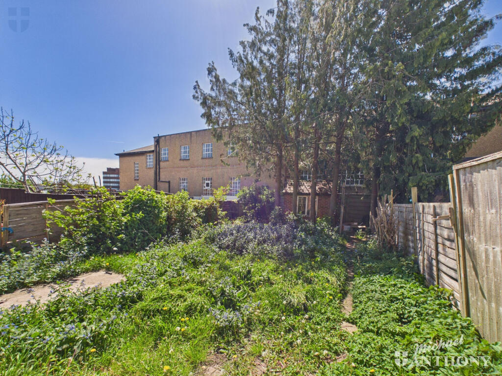 St. Johns Road, Aylesbury photo 3
