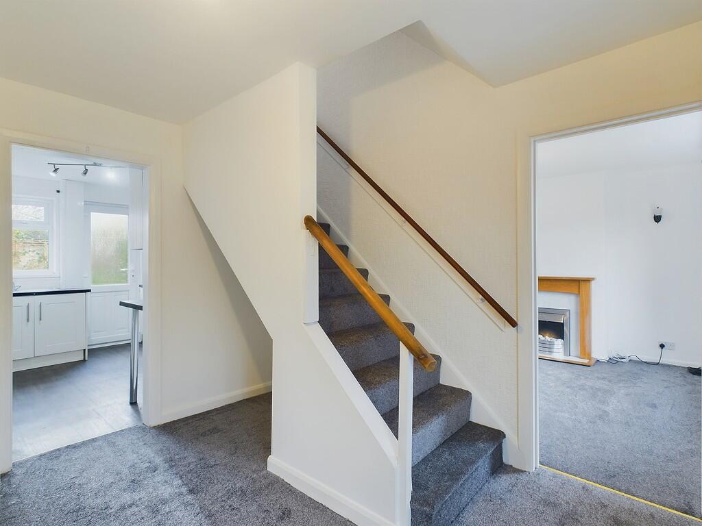 House in Crawley, Langley Green - View 5