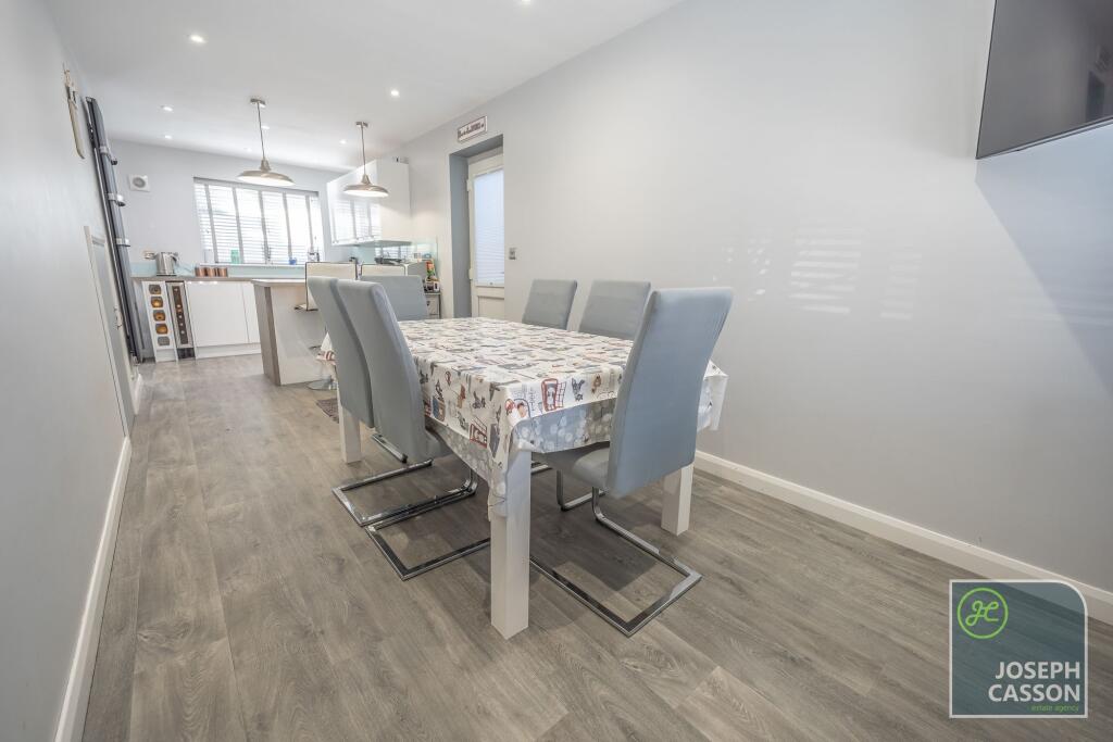 House in Taunton - View 4