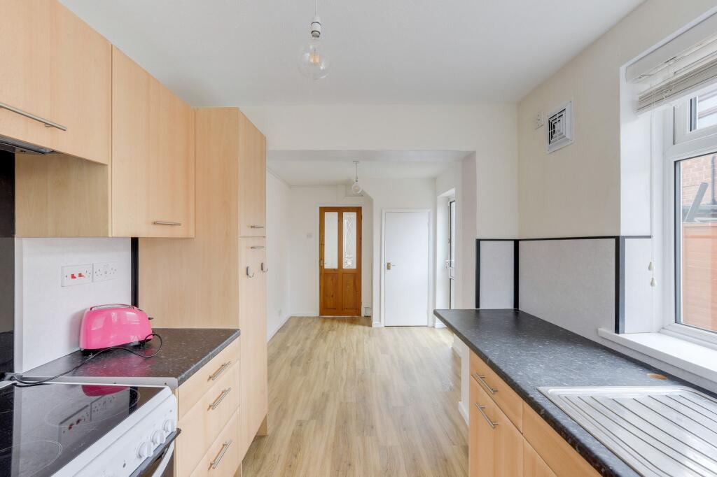 House in Nottingham - View 5