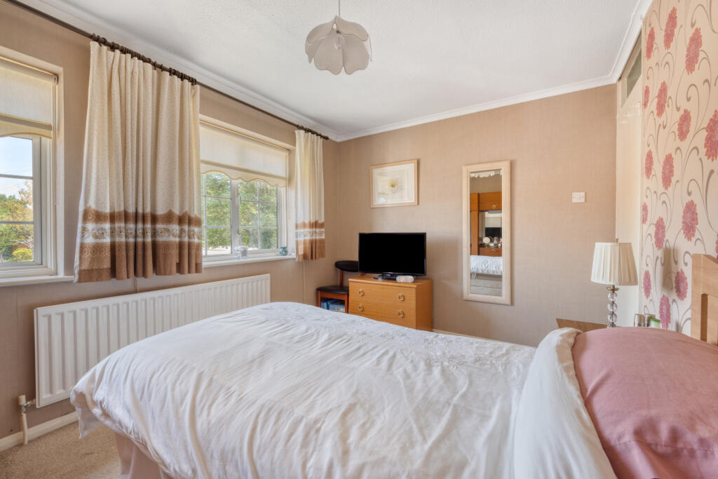 House in London, Lower Morden - View 5