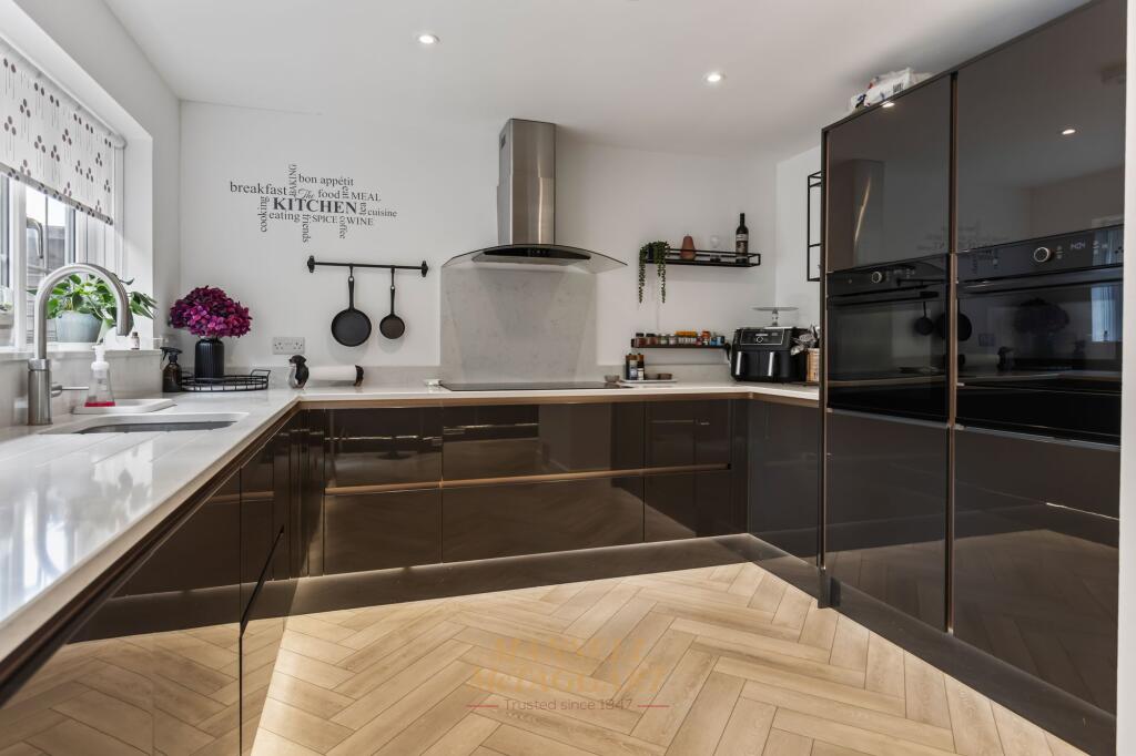 House in Redhill - View 4