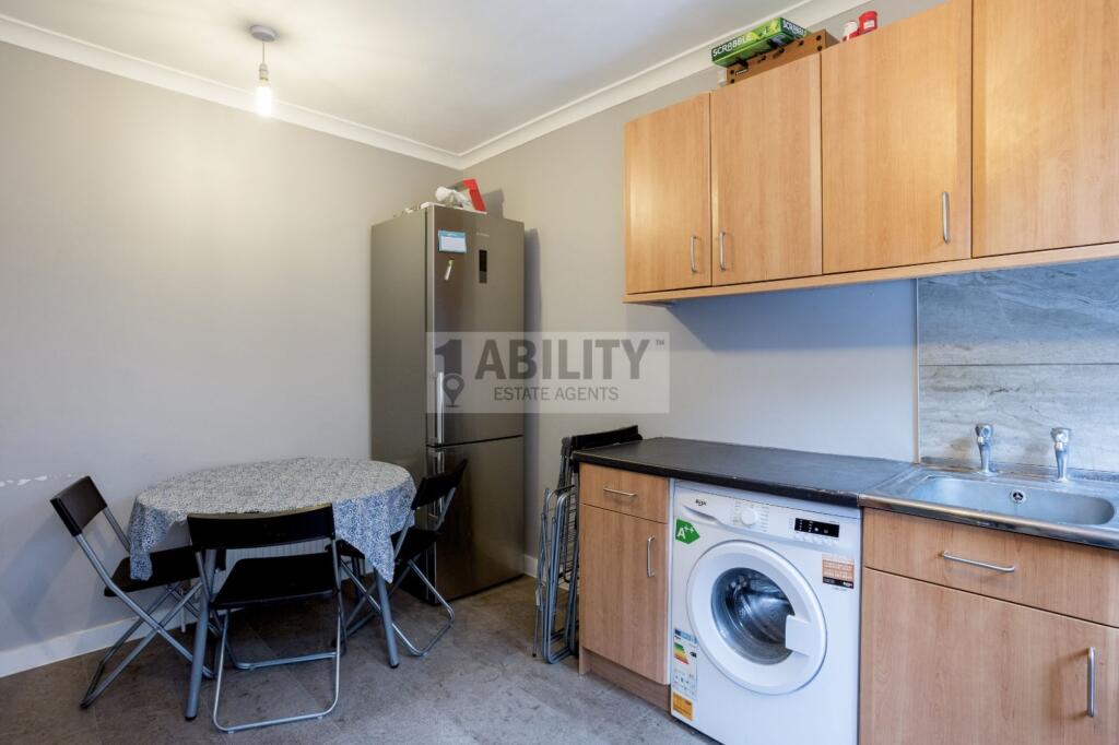 3 bedroom flat for rent