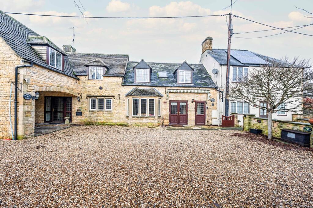 Main image of property: Magnolia Cottage, Lansdowne, Bourton-On-The-Water, GL54