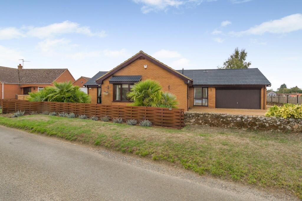 House in King's Lynn and West Norfolk, Ingoldisthorpe - View 3