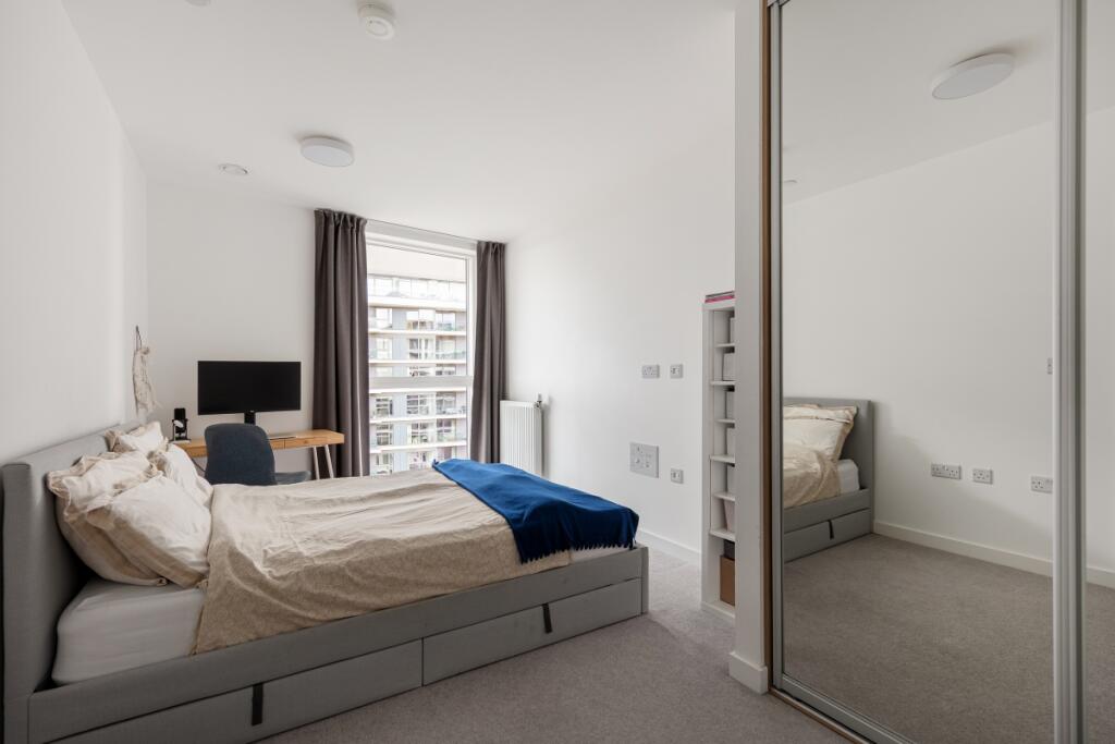 Apartment in London, Royal Borough of Greenwich - More