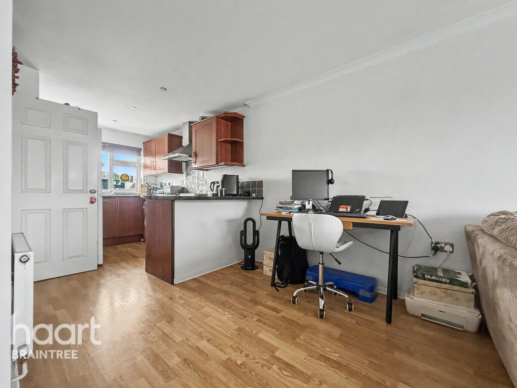 Apartment in Braintree, Bocking Churchstreet - View 5