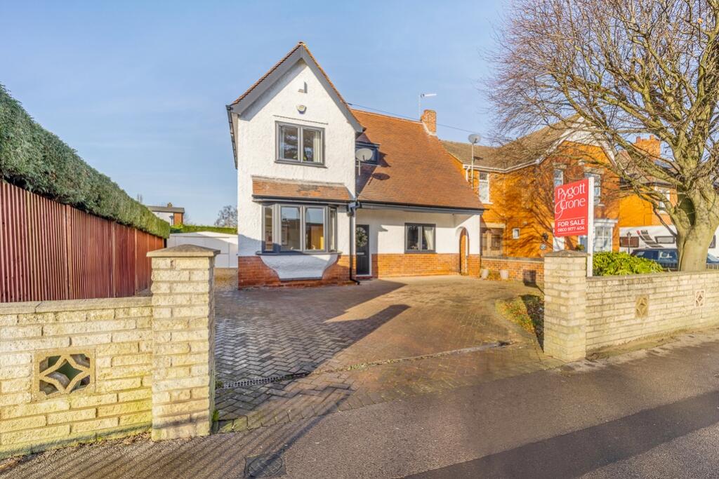 Main image of property: Boultham Park Road, Lincoln, Lincolnshire, LN6