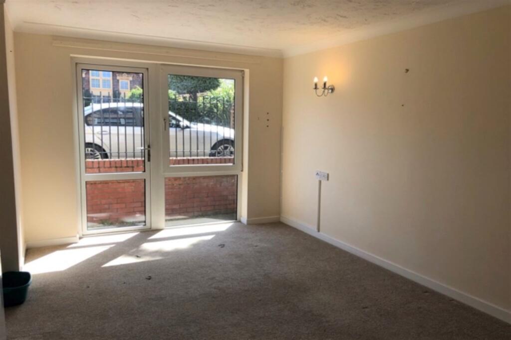 Apartment in North Norfolk, Cromer - View 4