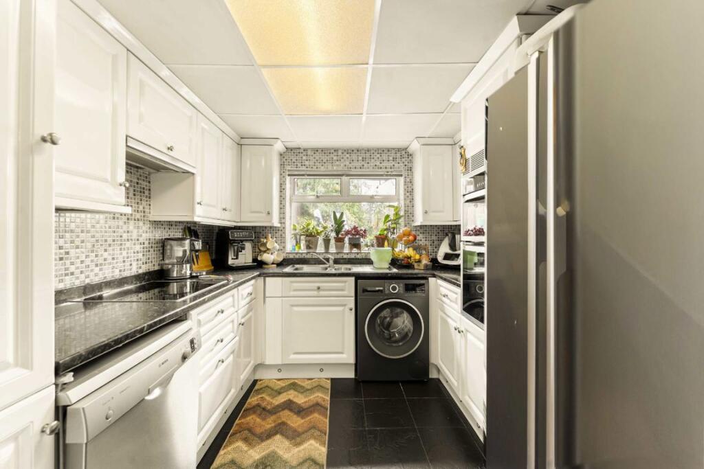 House in London - View 4