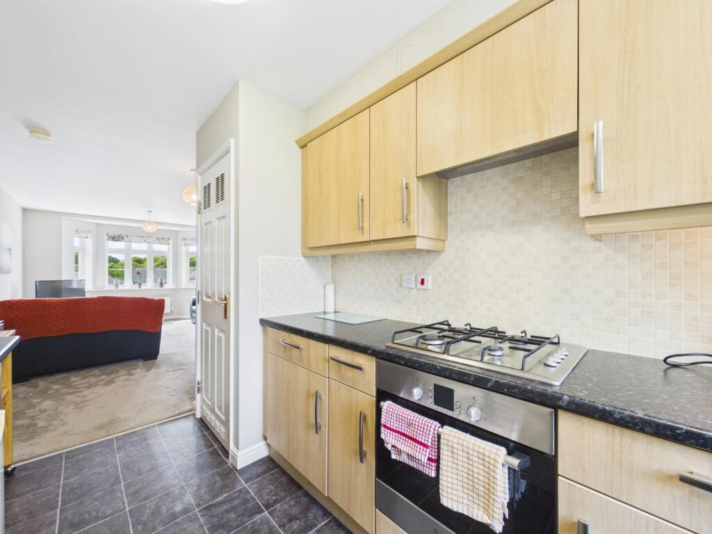 Apartment in Bradford, Bingley - View 5