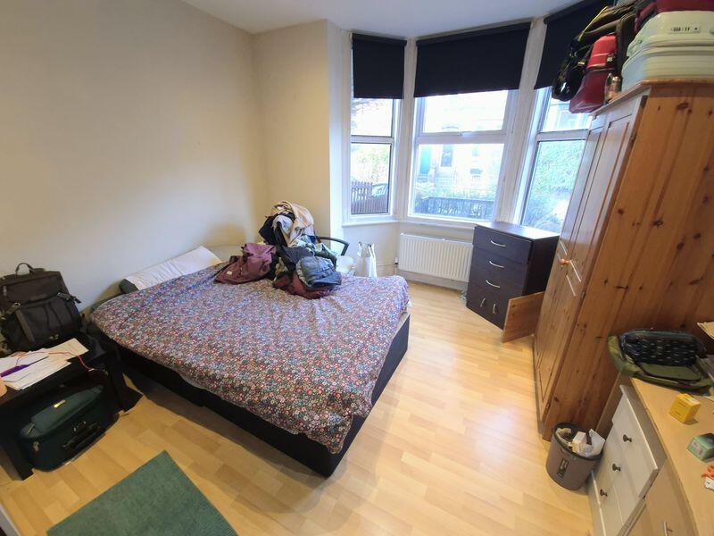 Ridgeway Terrace, Leeds photo 2