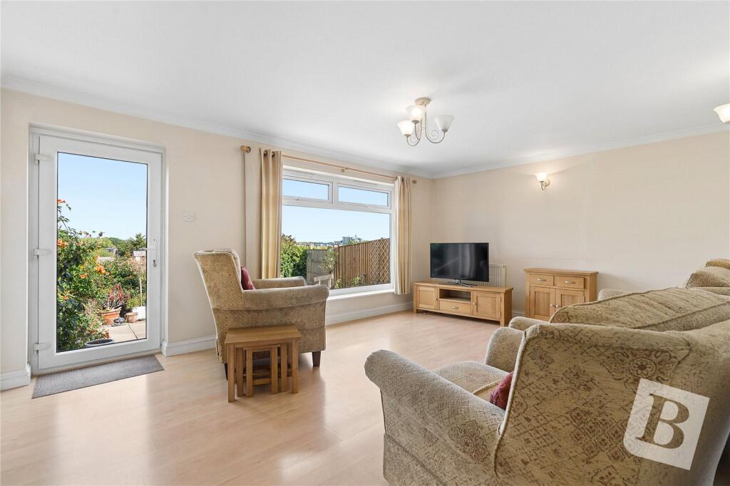 House in Southend-on-Sea - View 3