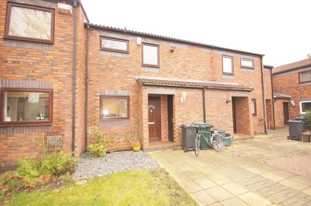Main image of property: Foxwist Close, Chester, Cheshire, CH2