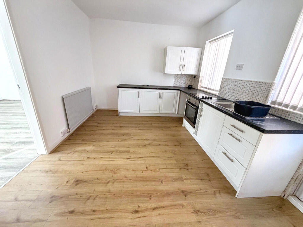 Apartment in North Tyneside, Chirton - View 2