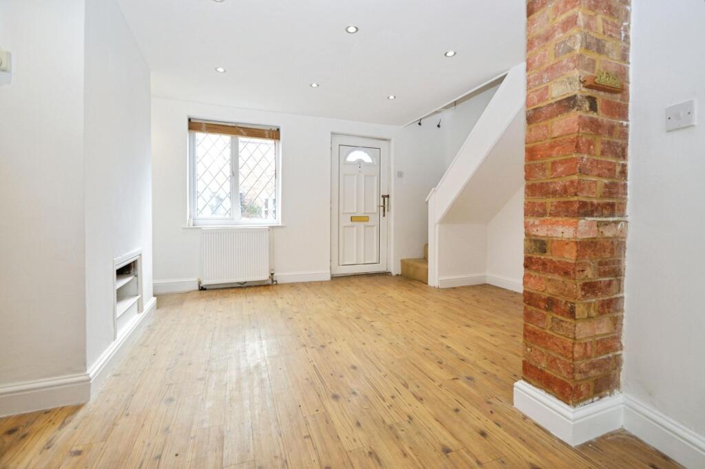 House in Buckinghamshire, Mursley - View 2