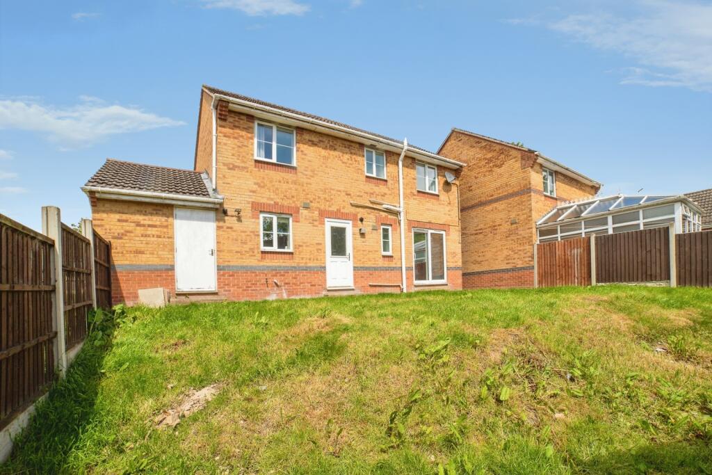 House in Ashfield, Sutton in Ashfield, Nottinghamshire - View 2