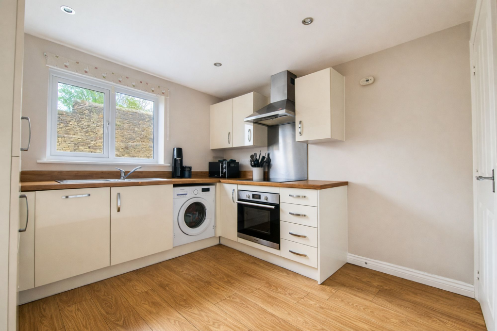 House in Rossendale, Holme - More
