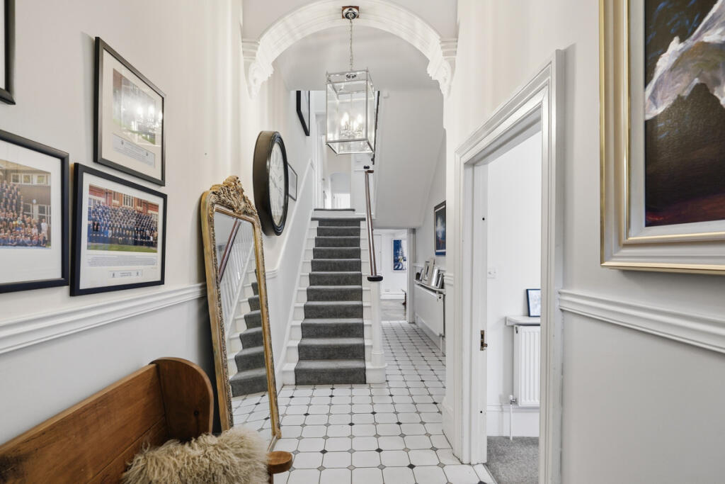 House in Warwick, Lillington, Royal Leamington Spa - View 3