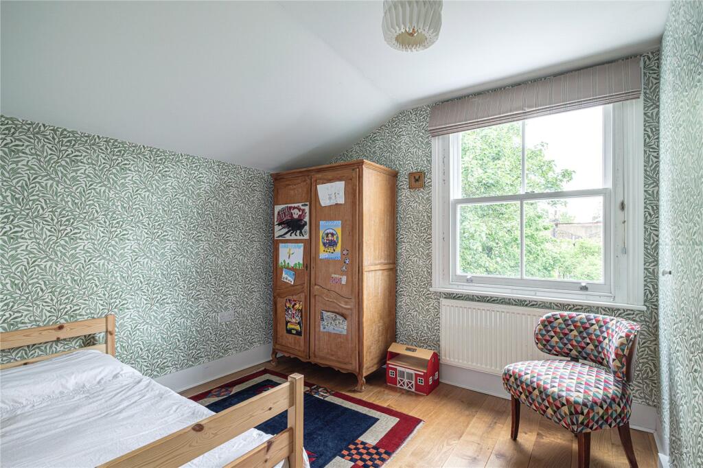 Apartment in London - View 5