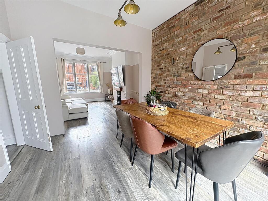 House in Hornsea, East Riding of Yorkshire - More