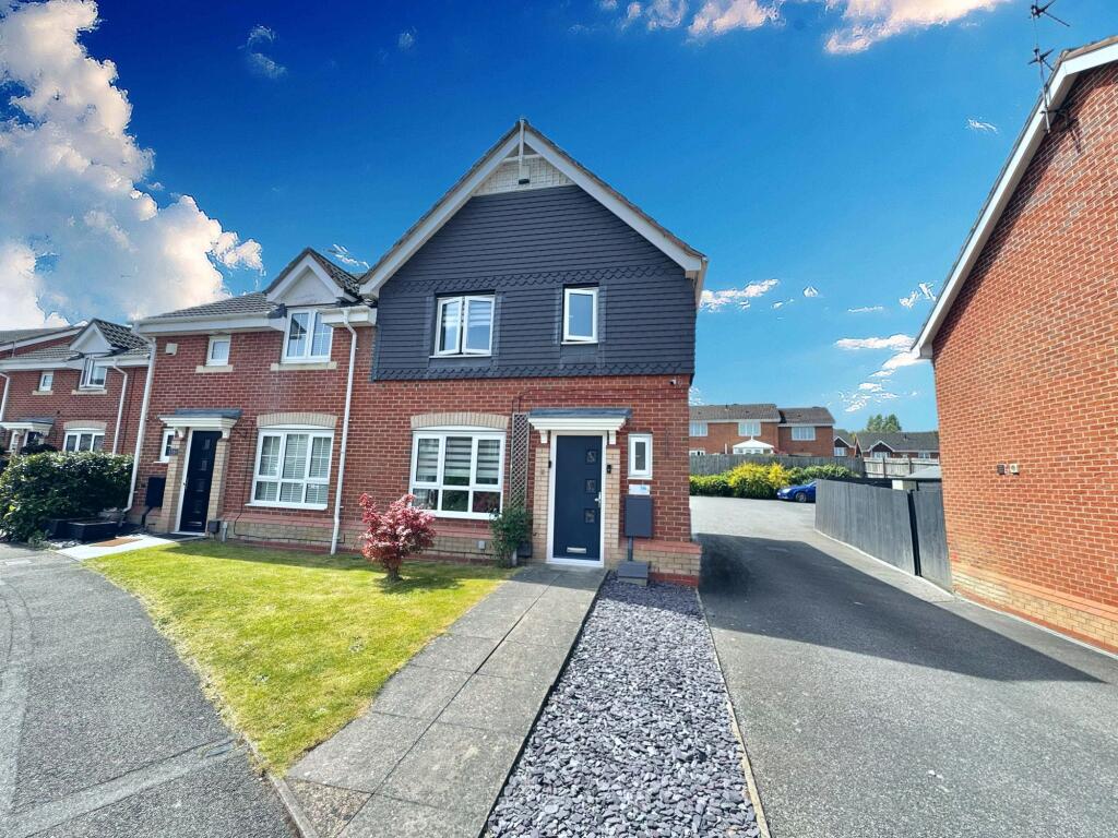 Main image of property: Lilleburne Drive, Nuneaton, CV10