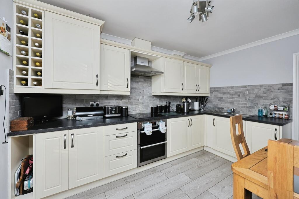 House in Norwich, Earlham Rise - View 5