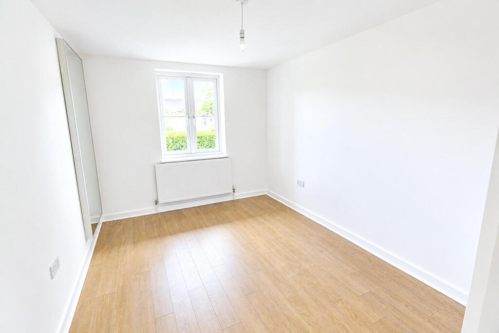 Apartment in Stevenage - More