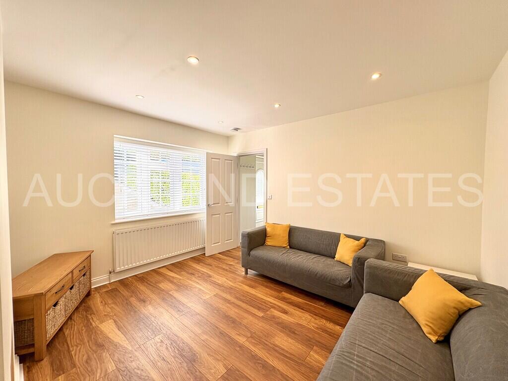 House in Enfield - More