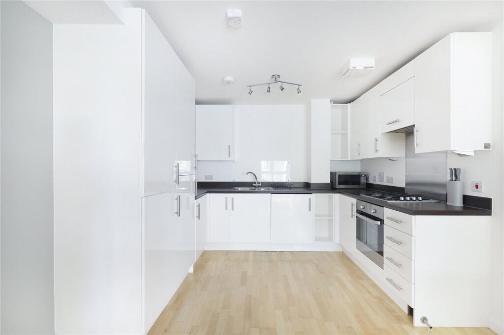 Apartment in London - View 2