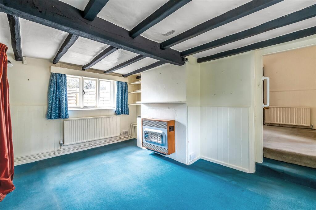 House in Reigate and Banstead, Surrey - More