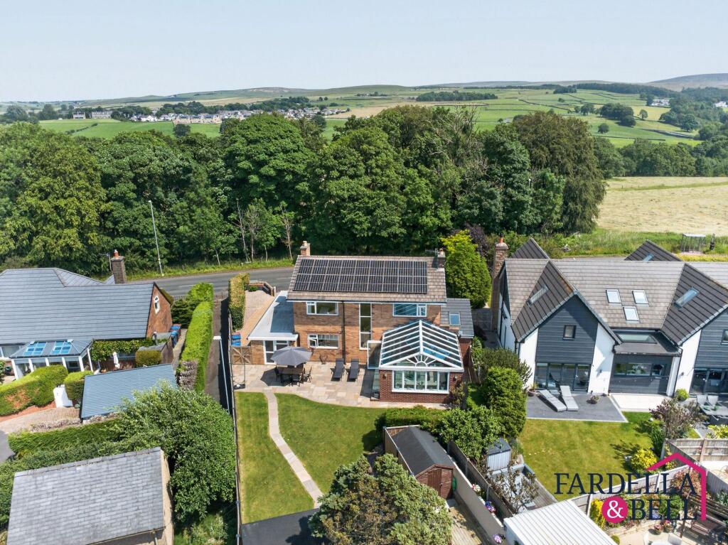 Red Lees Road, Burnley, BB10 - View 4
