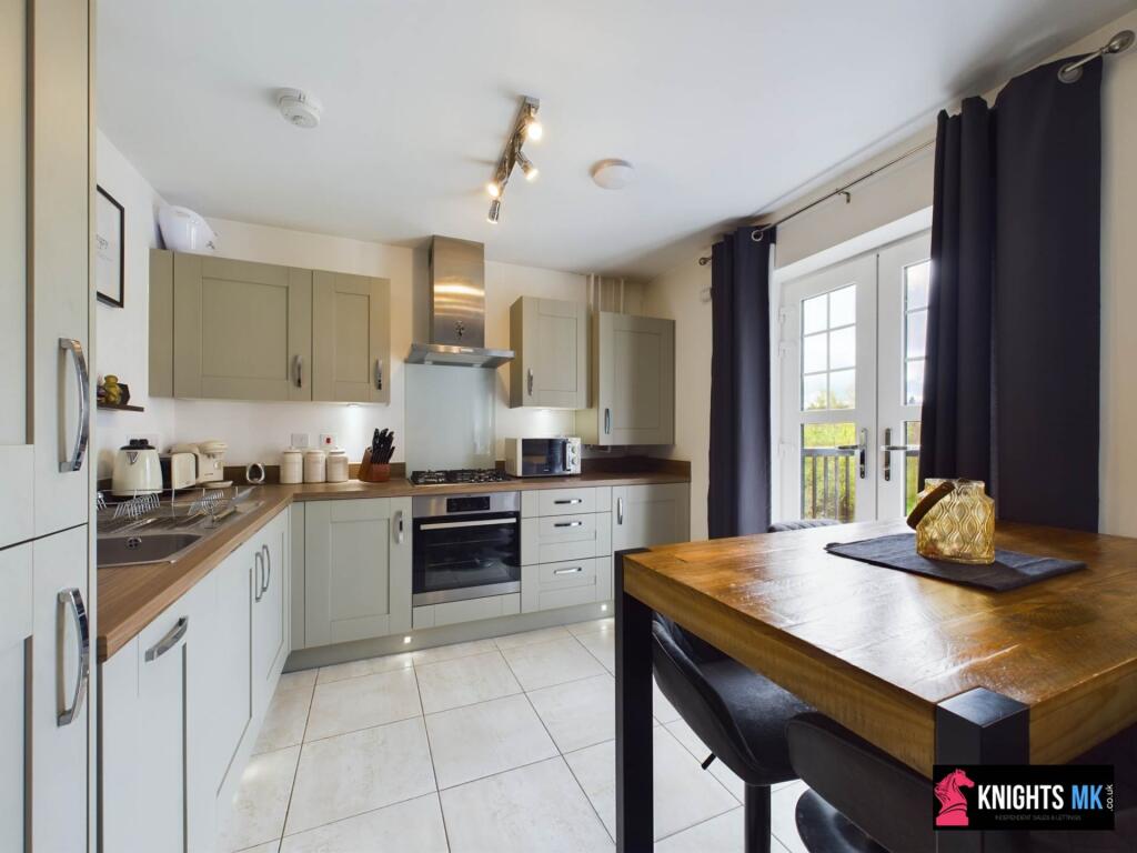 Apartment in Milton Keynes - View 4