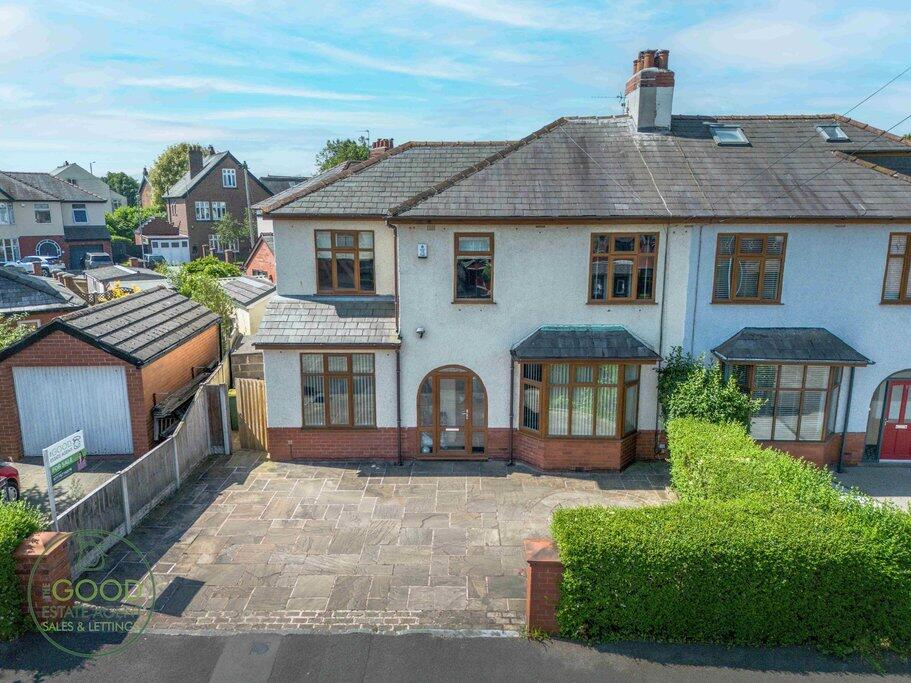 Main image of property: The Crescent, Preston, PR2 1JP