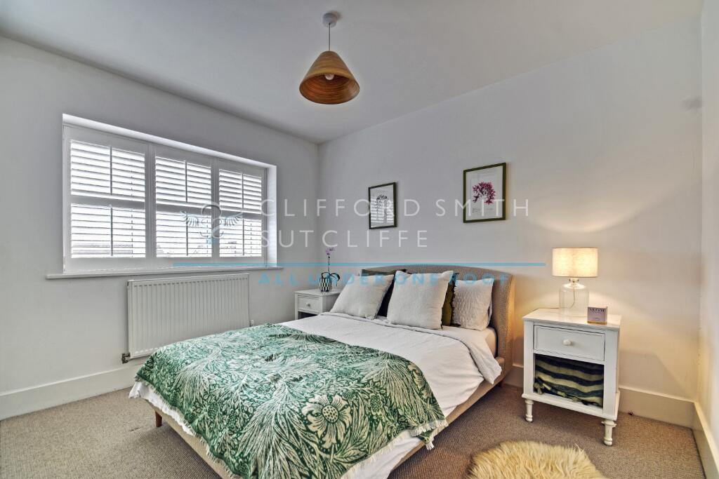 Additional image 16 of Pendle Lane, Fence