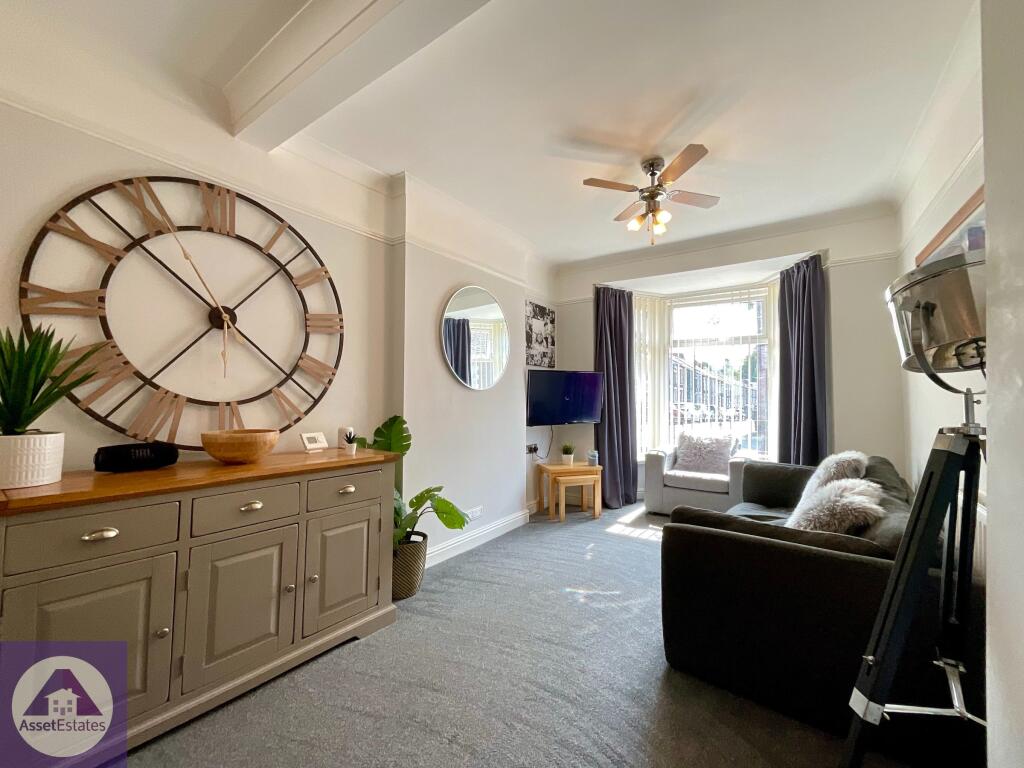 House in Newport - View 4