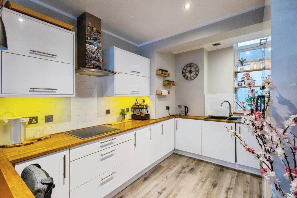 Apartment in Northampton, West Northamptonshire - More