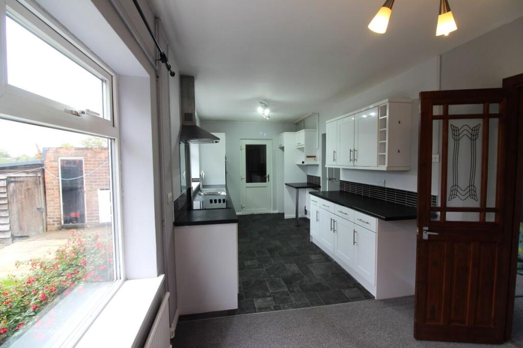 House in Ashfield, Hazelgrove, Hucknall - View 5