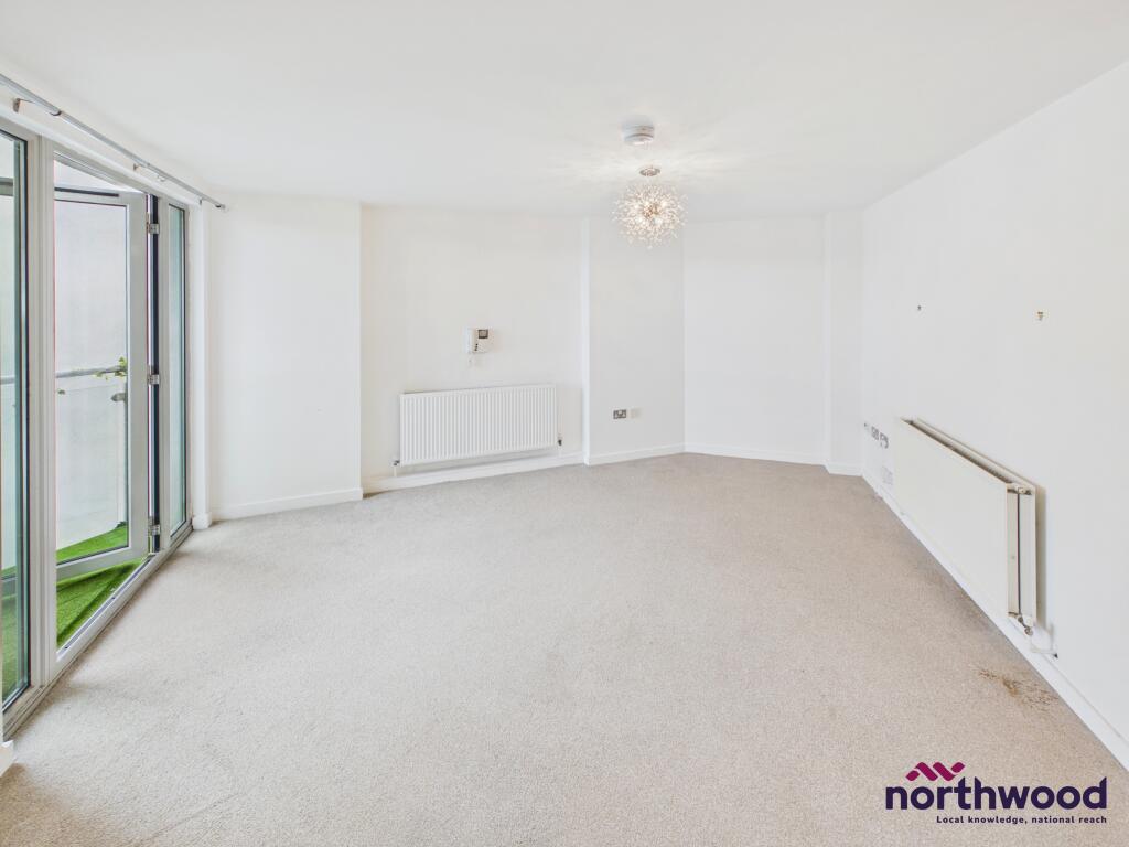 Apartment in Plymouth - More