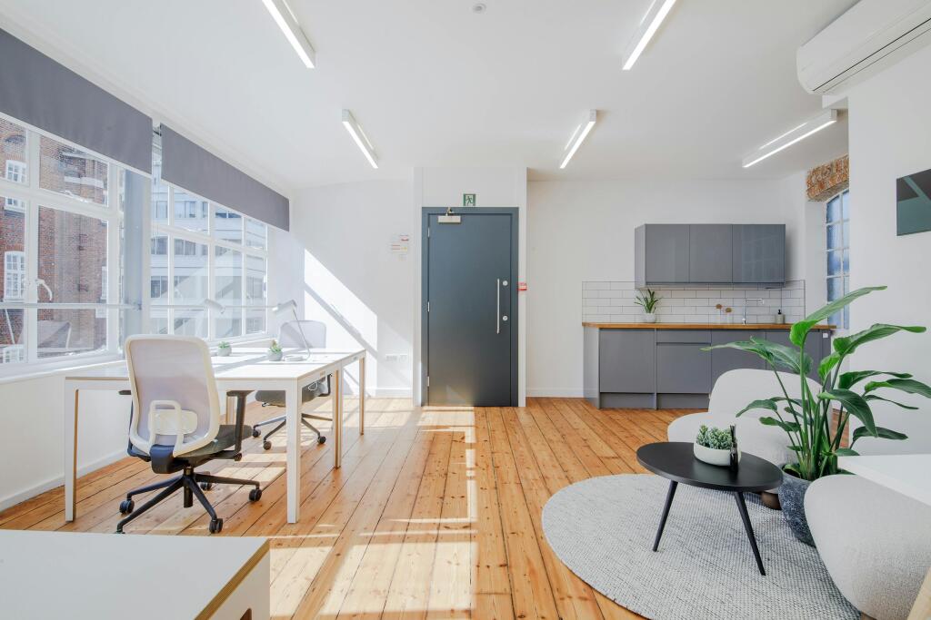 office 7.jpg