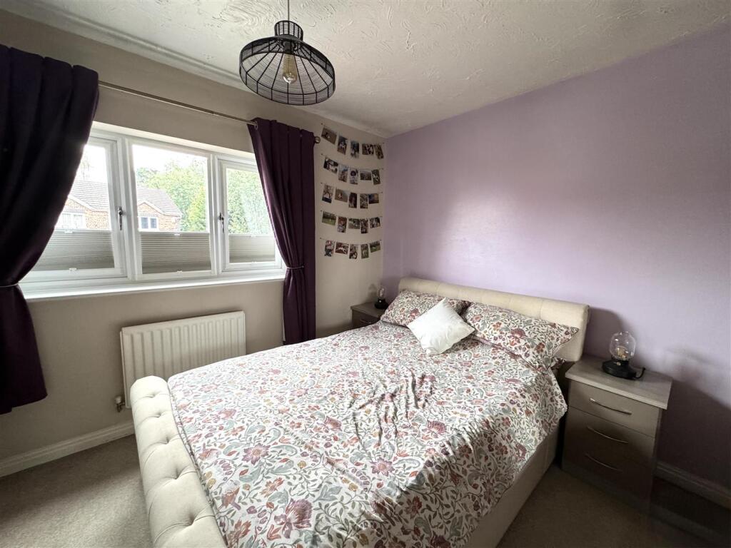 House in Barnsley, South Yorkshire - More