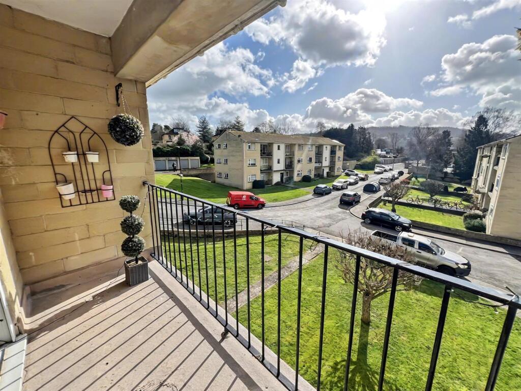 Apartment in Bath - View 3
