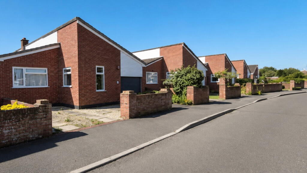 Main image of property: Rose Tree Paddock,Berrow,Burnham-on-sea,TA8 2JP