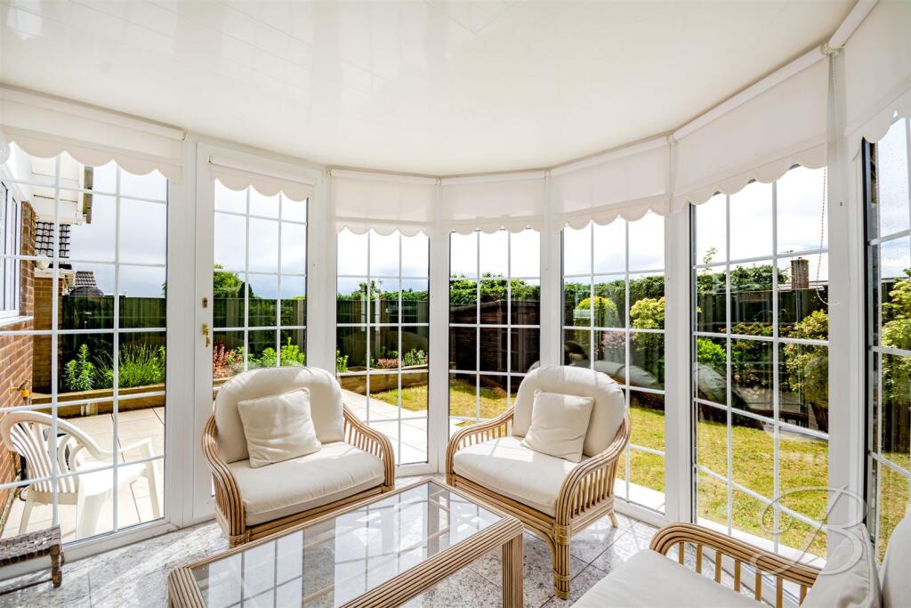 House in Mansfield, Nottinghamshire - View 6