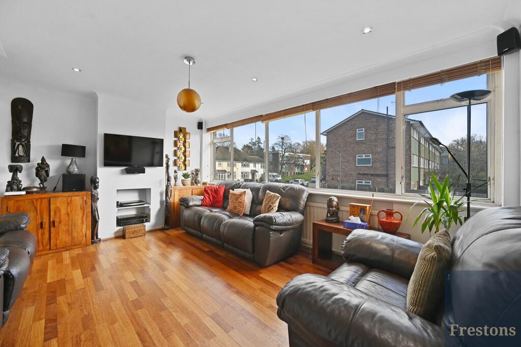 Main image of property: Doggetts Close, East Barnet, London, EN4 