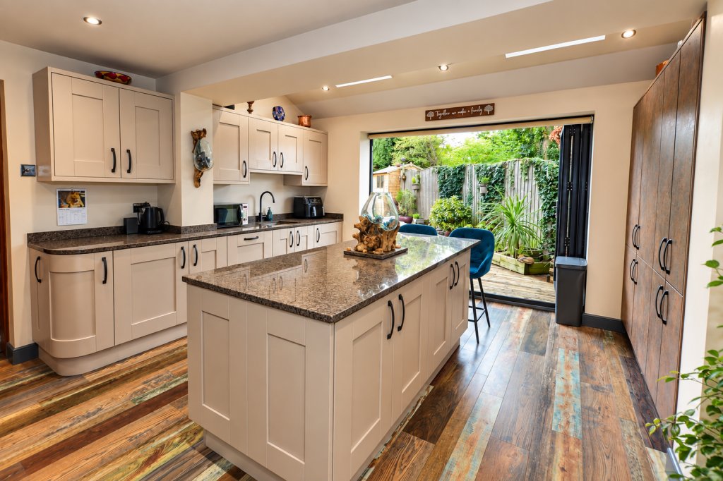House in Warrington, Lowton - View 4
