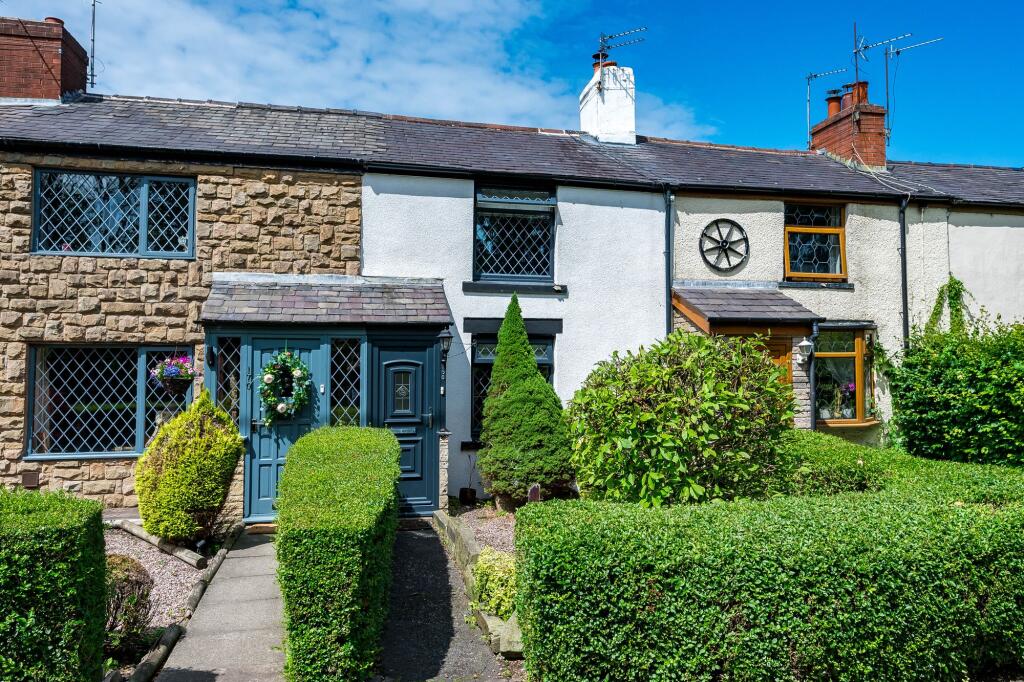 2-bed terraced on Longmeanygate, Midge Hall, £280,000