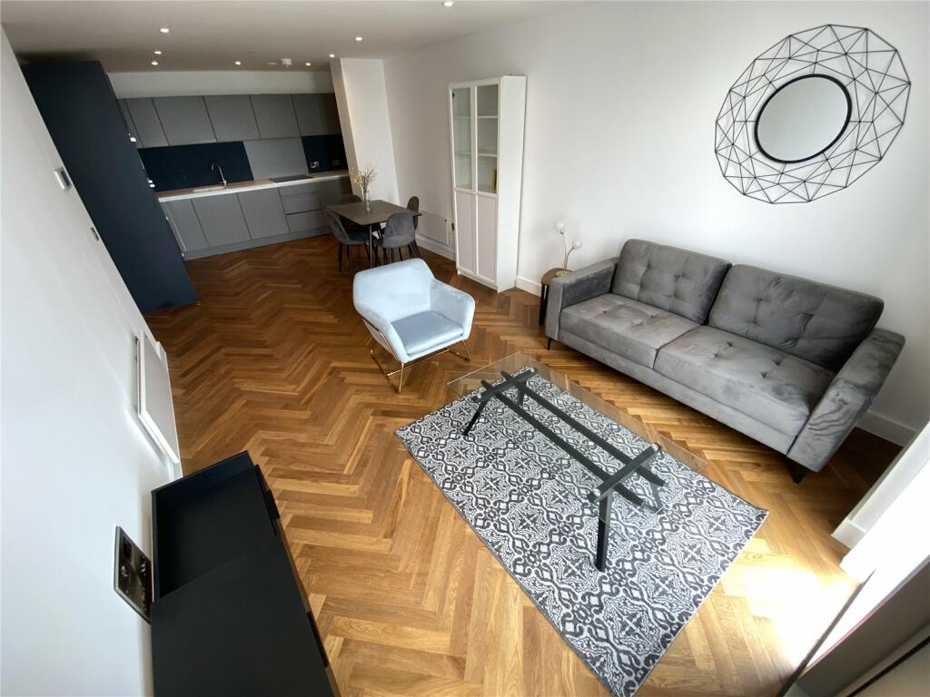 Apartment in Manchester, City Centre - View 5