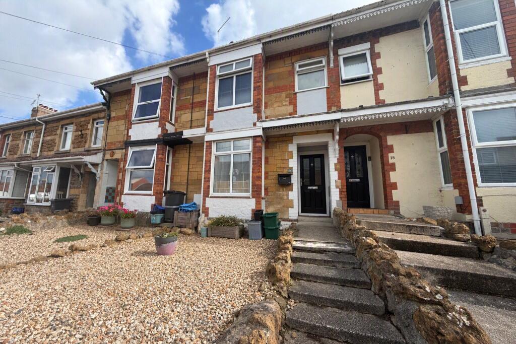 3-bed terraced on Listers Hill, Ilminster, Somerset, TA19, £240,000